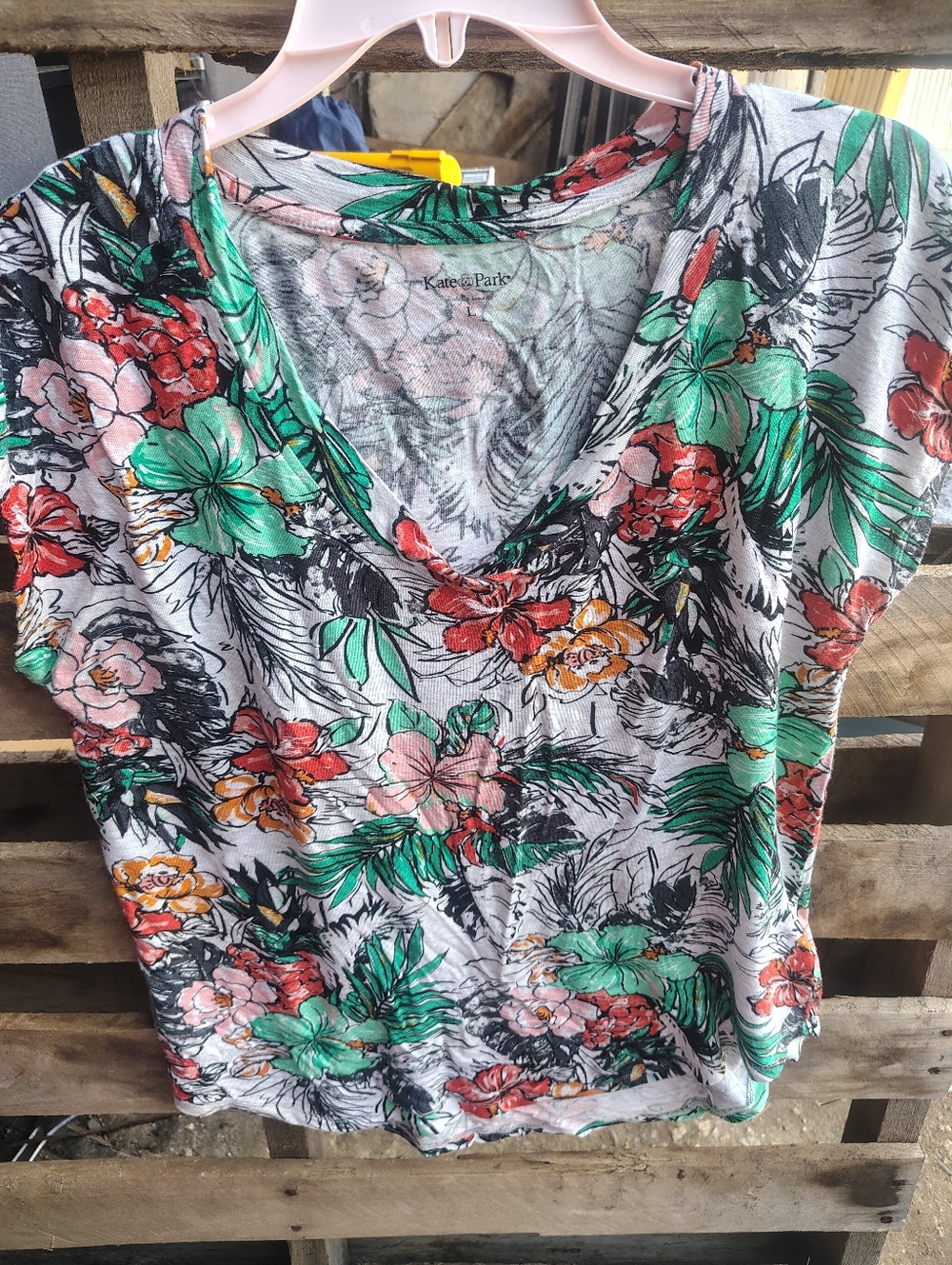 Floral V-Neck Short Sleeve Tee in Multi-Color